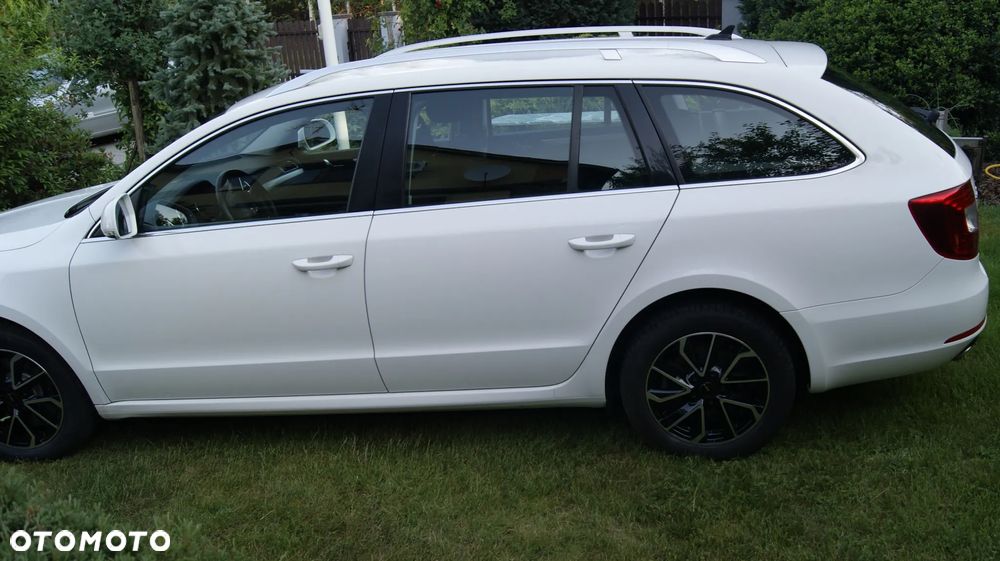 Skoda Superb 2.0 TDI Ambition - 9