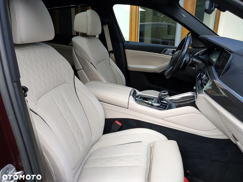 BMW X6 xDrive40d mHEV - 21