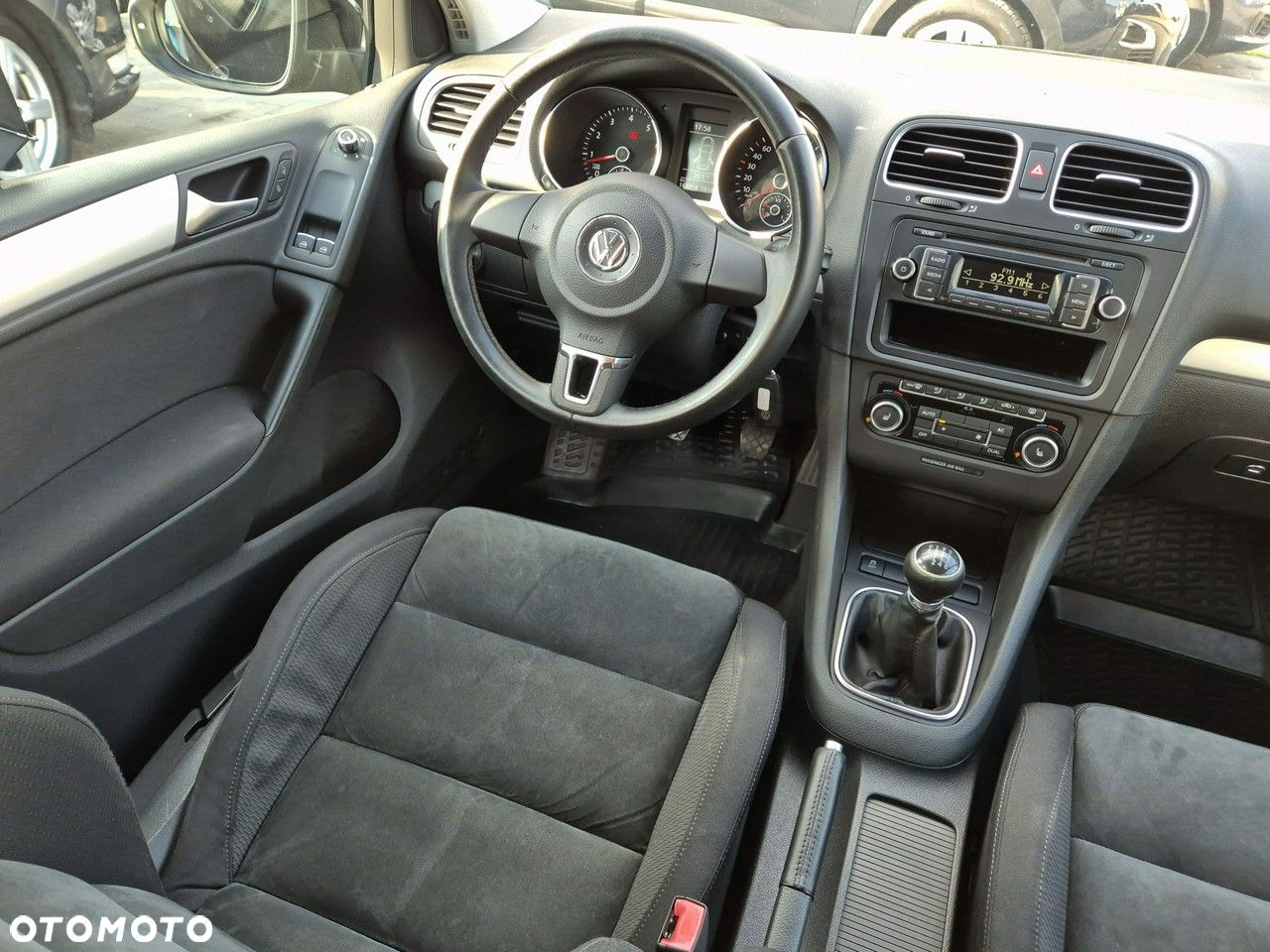 Volkswagen Golf 1.4 TSI Highline - 25