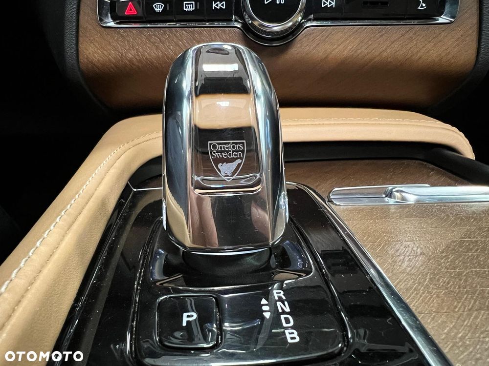Volvo XC 90 T8 AWD Plug-In Hybrid Inscription 7os - 24