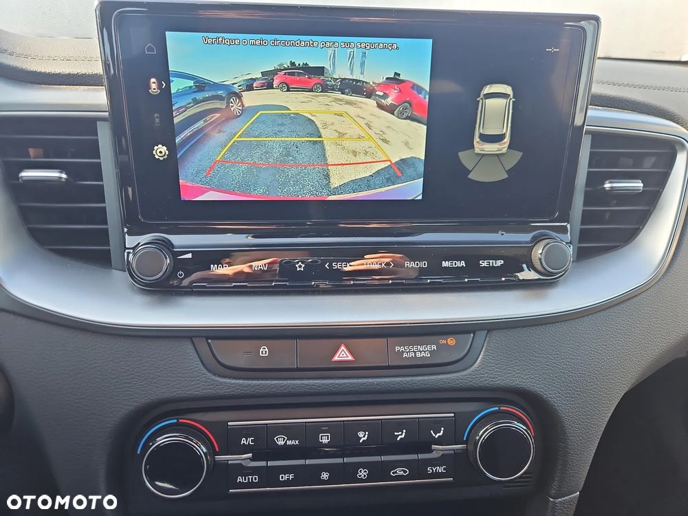 Kia Ceed 1.5 T-GDI M - 13