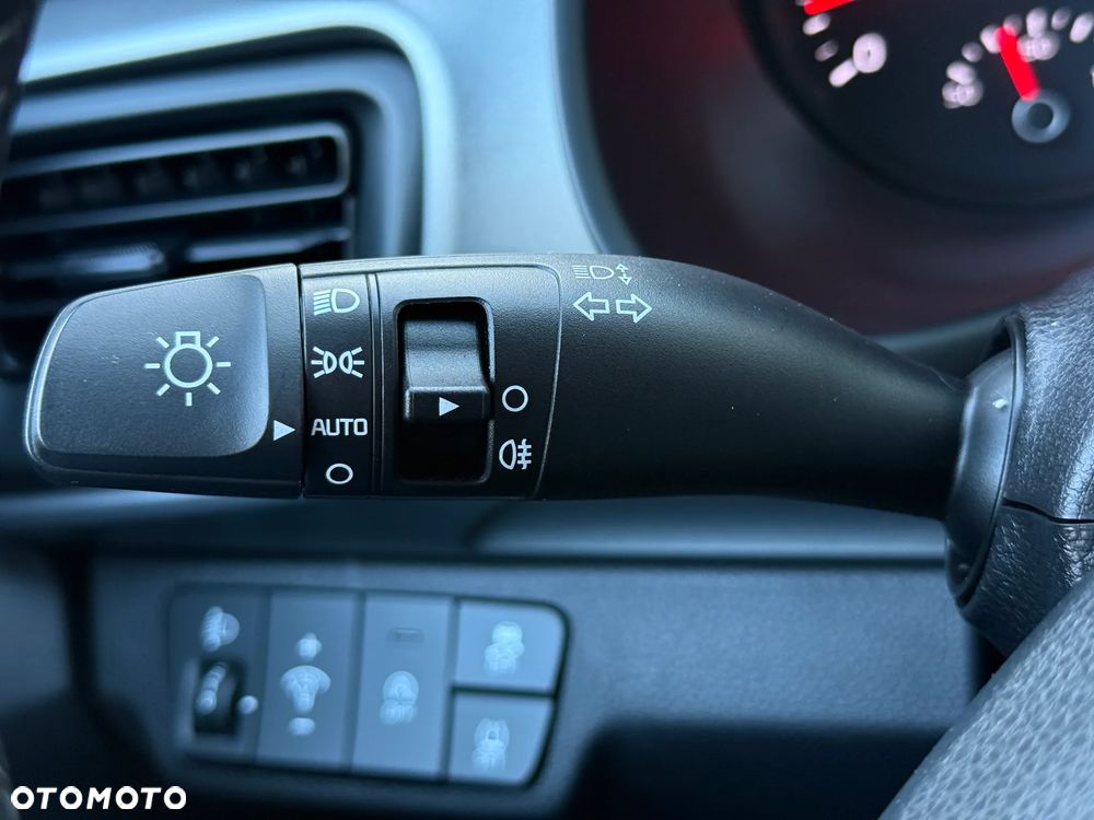 Kia Stonic 1.2 Edition 7 - 38
