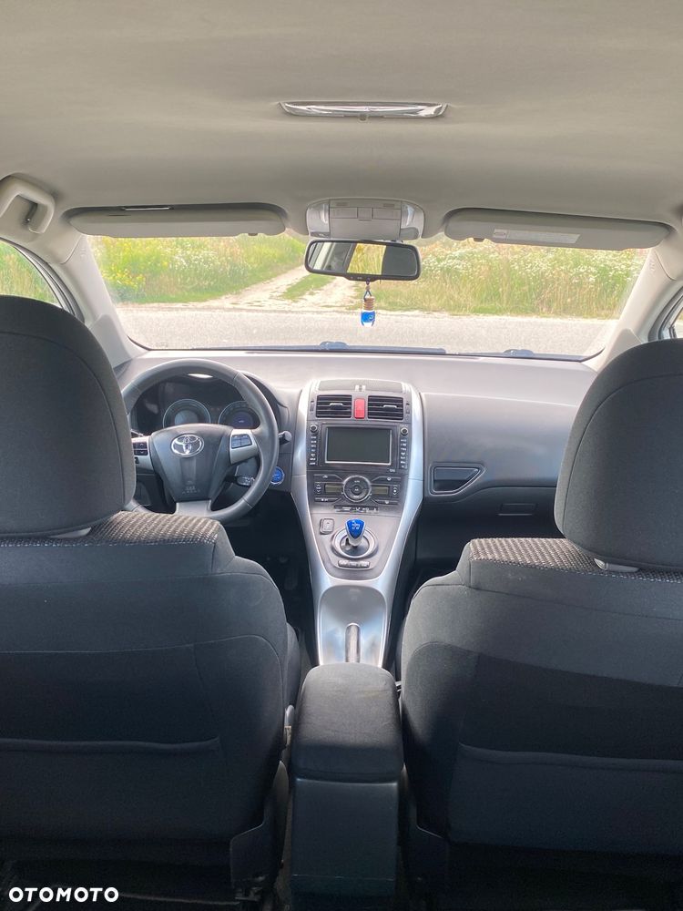 Toyota Auris 1.8 HSD Luna - 11
