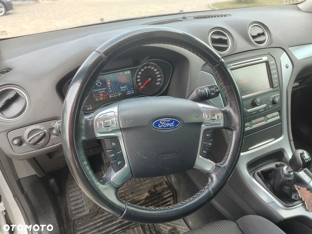 Ford Mondeo - 14