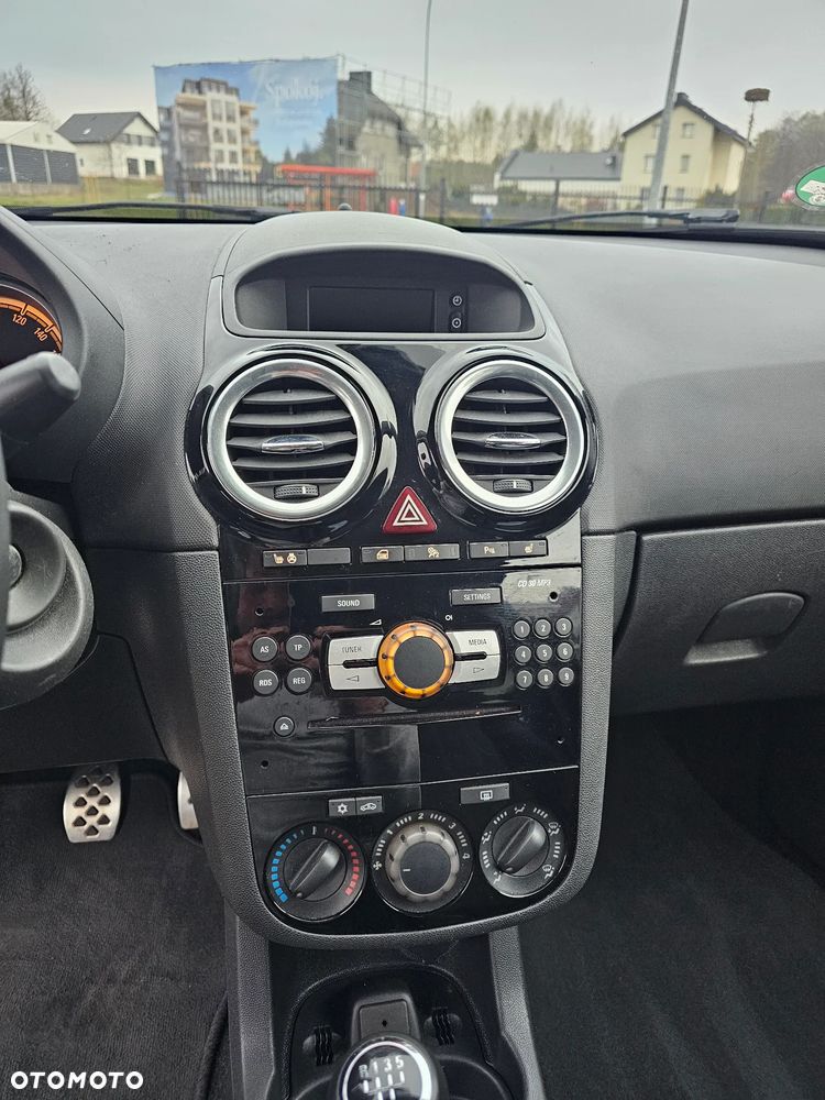 Opel Corsa 1.4 16V Sport - 18