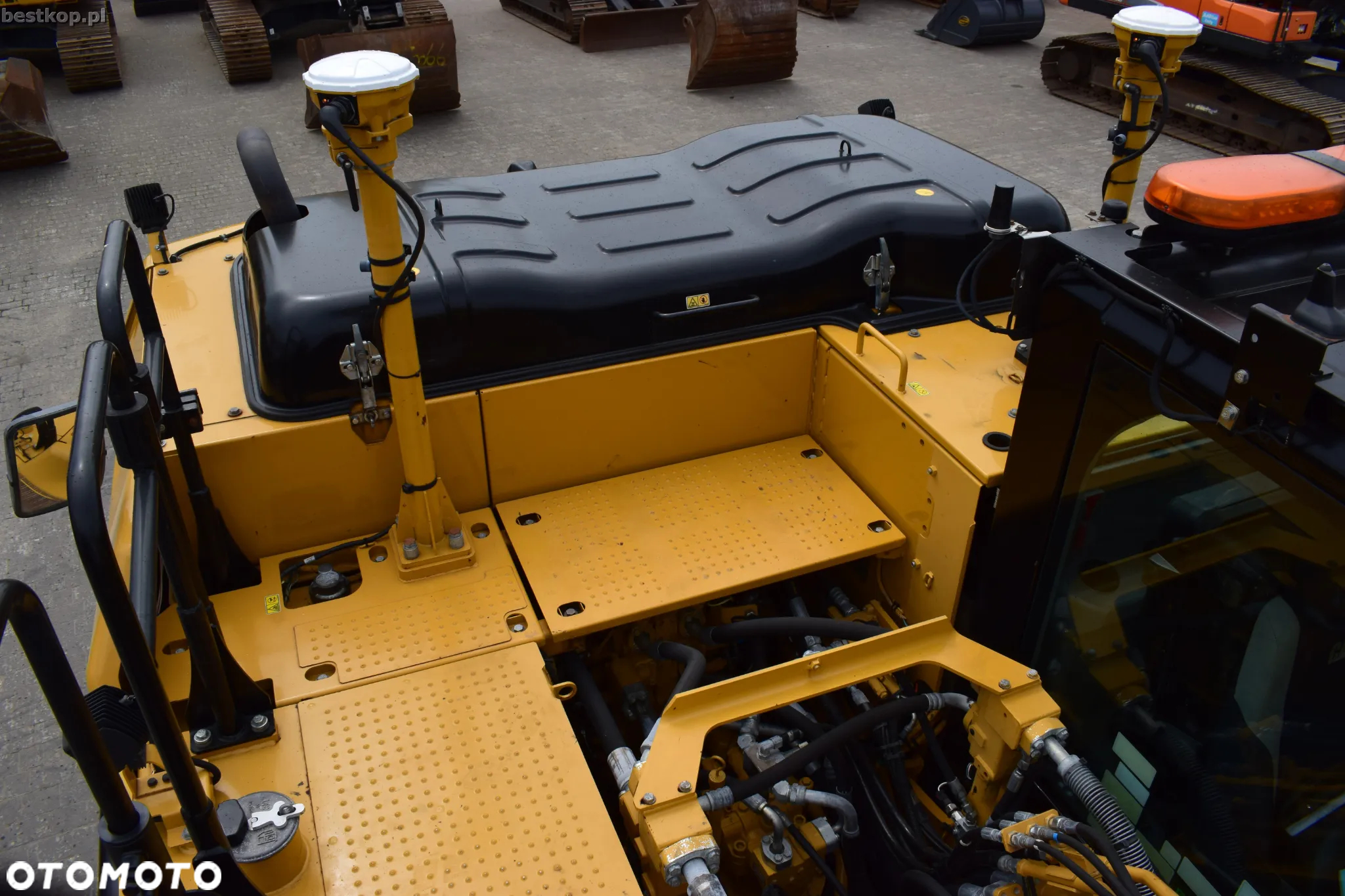 Caterpillar 323EL - 27