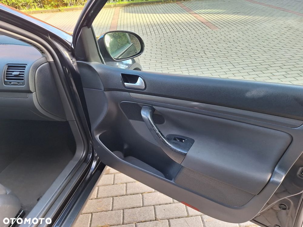 Volkswagen Golf 1.6 Tour Edition - 27