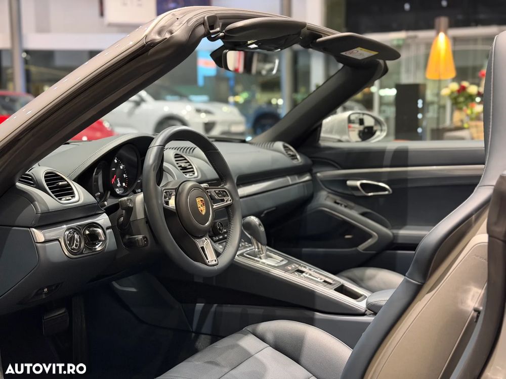 Porsche Boxster 718 PDK - 12