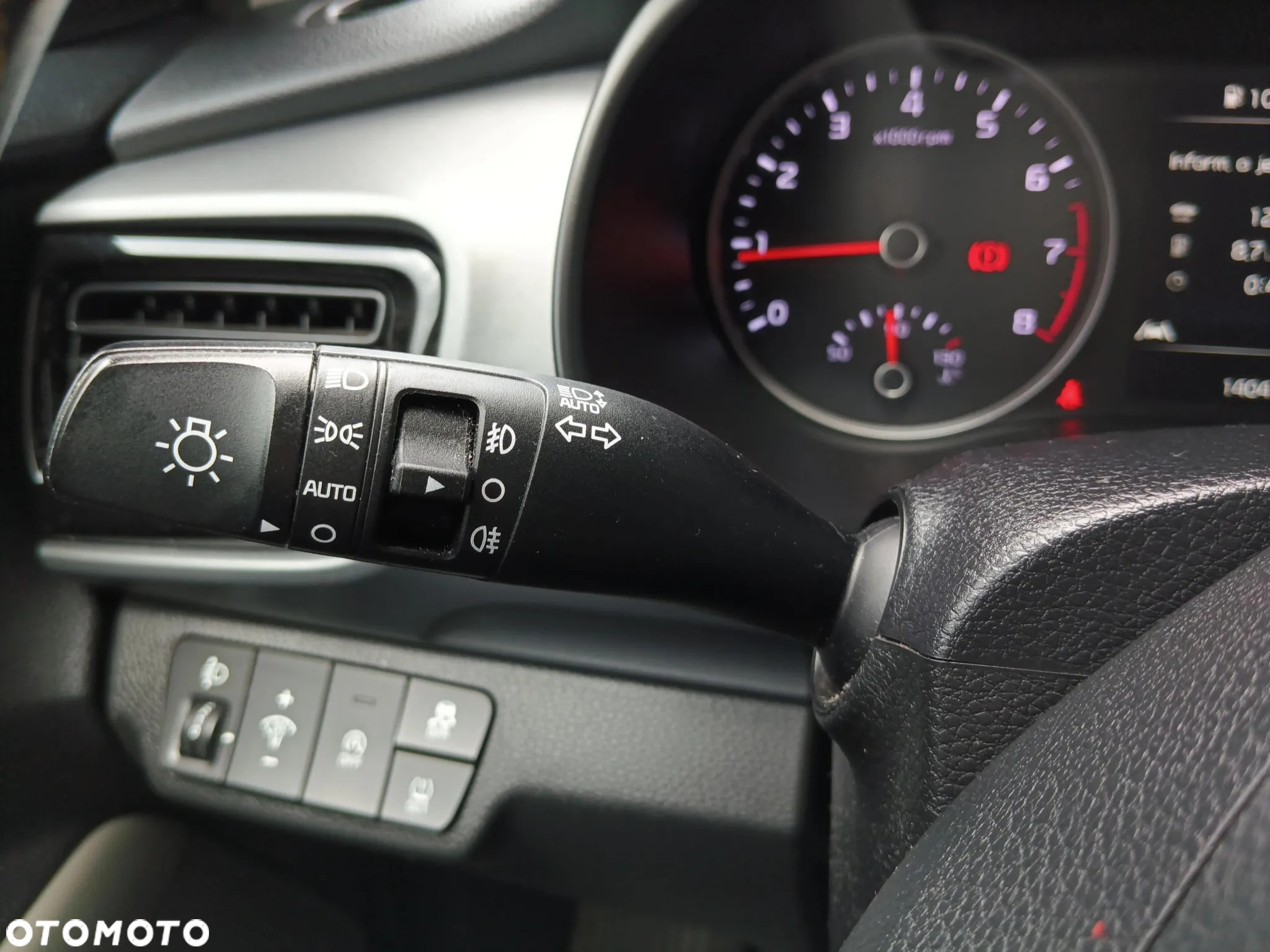 Kia Stonic 1.0 T-GDI L Business Line - 26