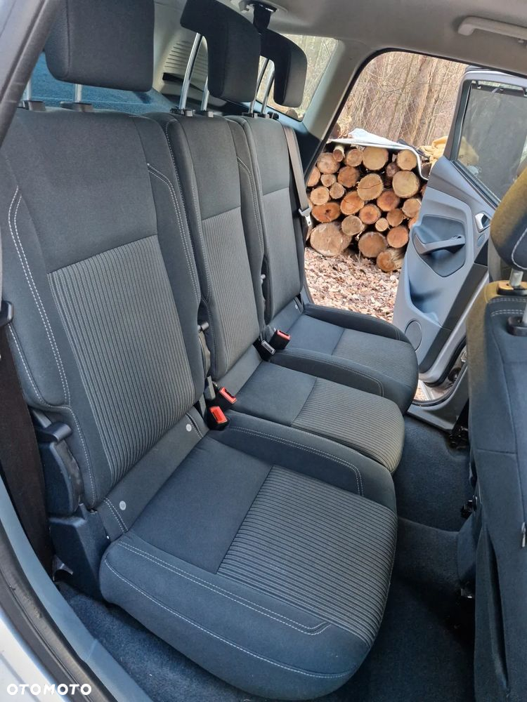 Ford C-MAX - 14