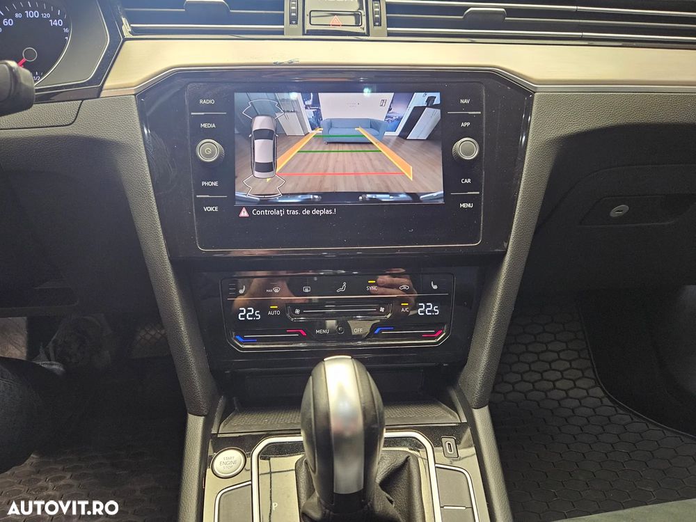 Volkswagen Passat 2.0 TDI DSG Highline - 26