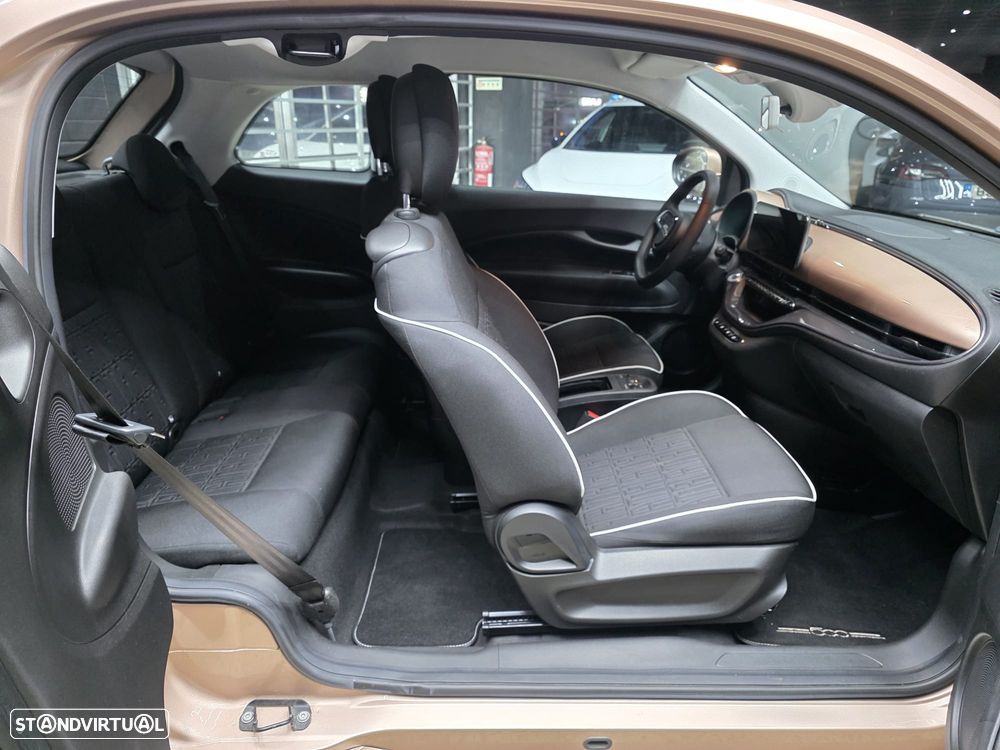 Fiat 500e 3 + 1 23.65 kWh - 22