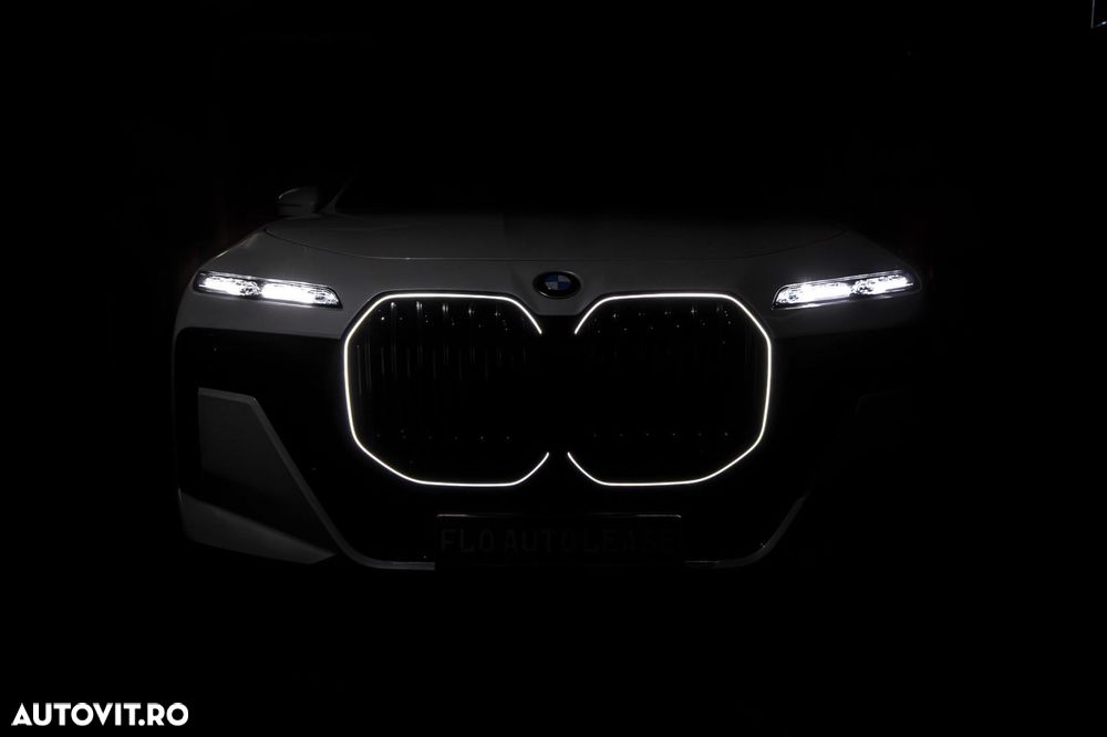 BMW Seria 7 740d xDrive MHEV - 11