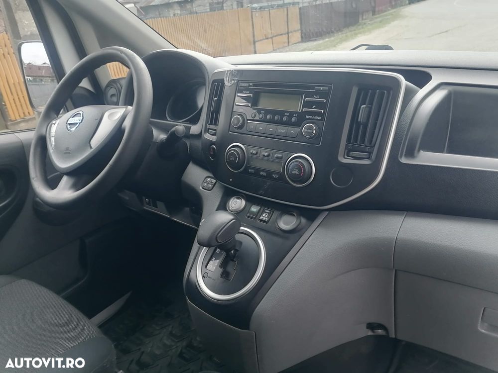 Nissan NV300 electric - 9