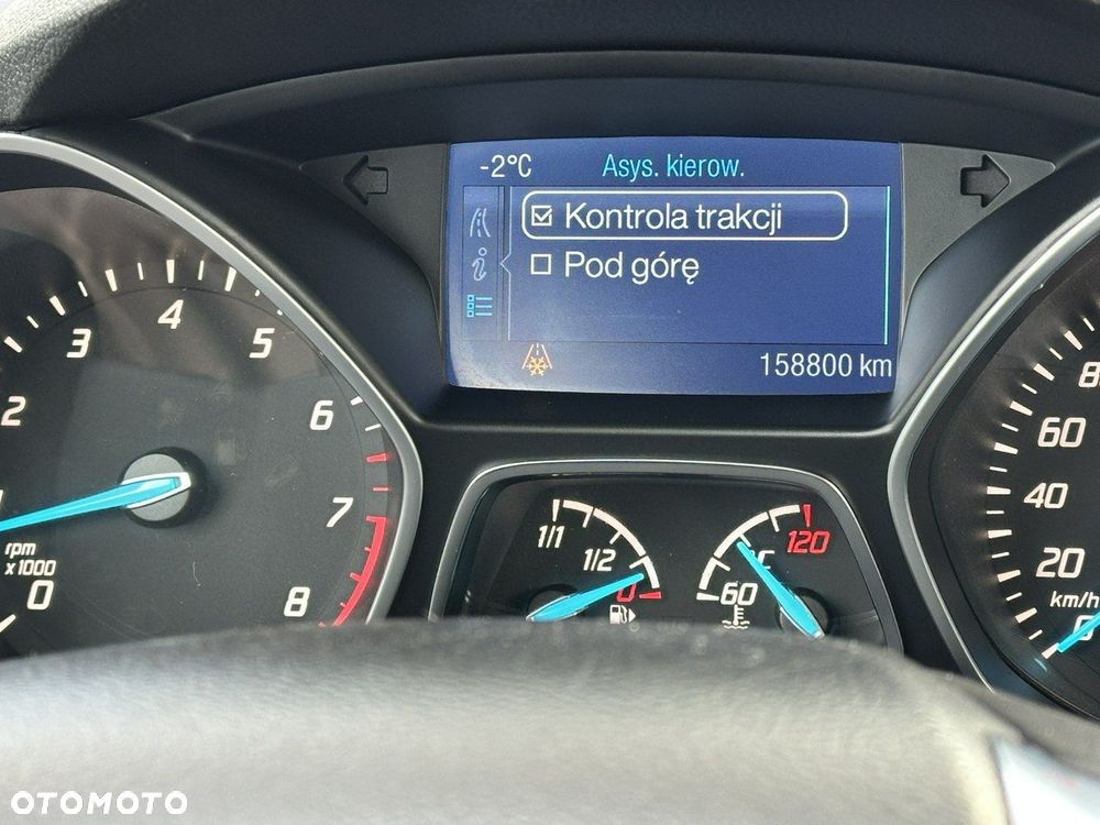 Ford Kuga 1.6 EcoBoost 2x4 Titanium - 28