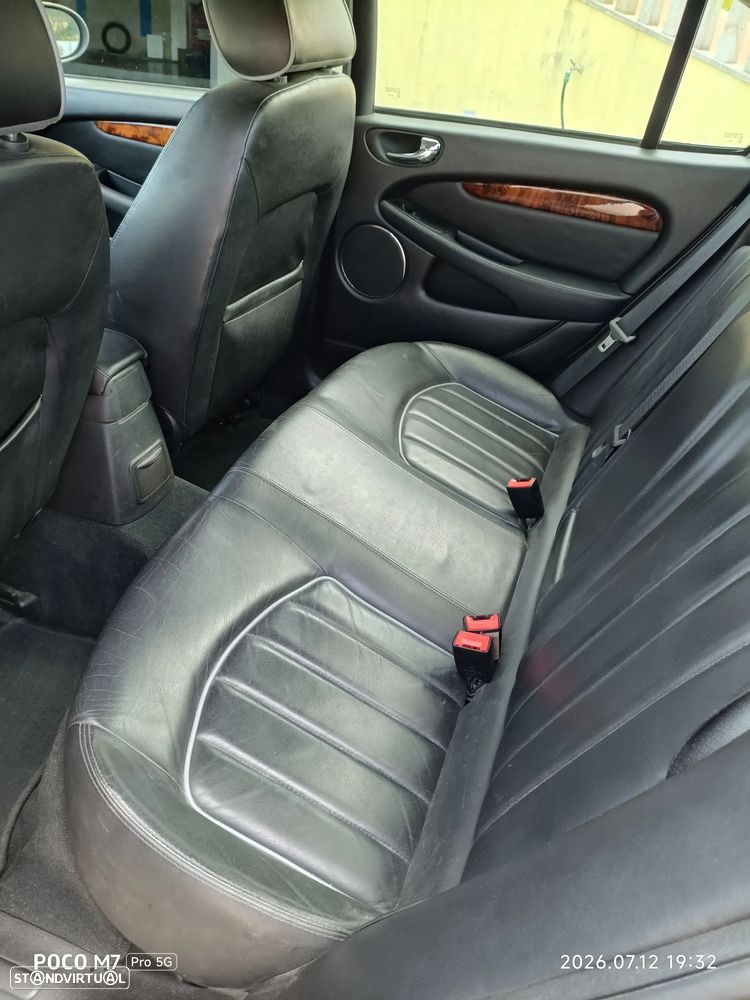 Jaguar X-Type 2.0 D Executive - 6