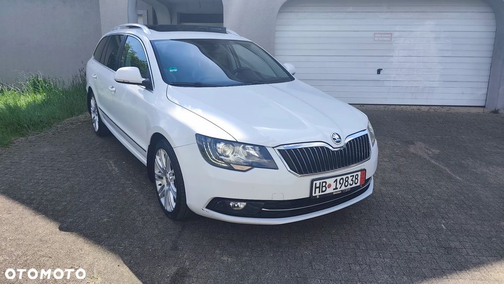 Skoda Superb 3.6 FSI 4x4 Platinum Outdoor DSG - 24