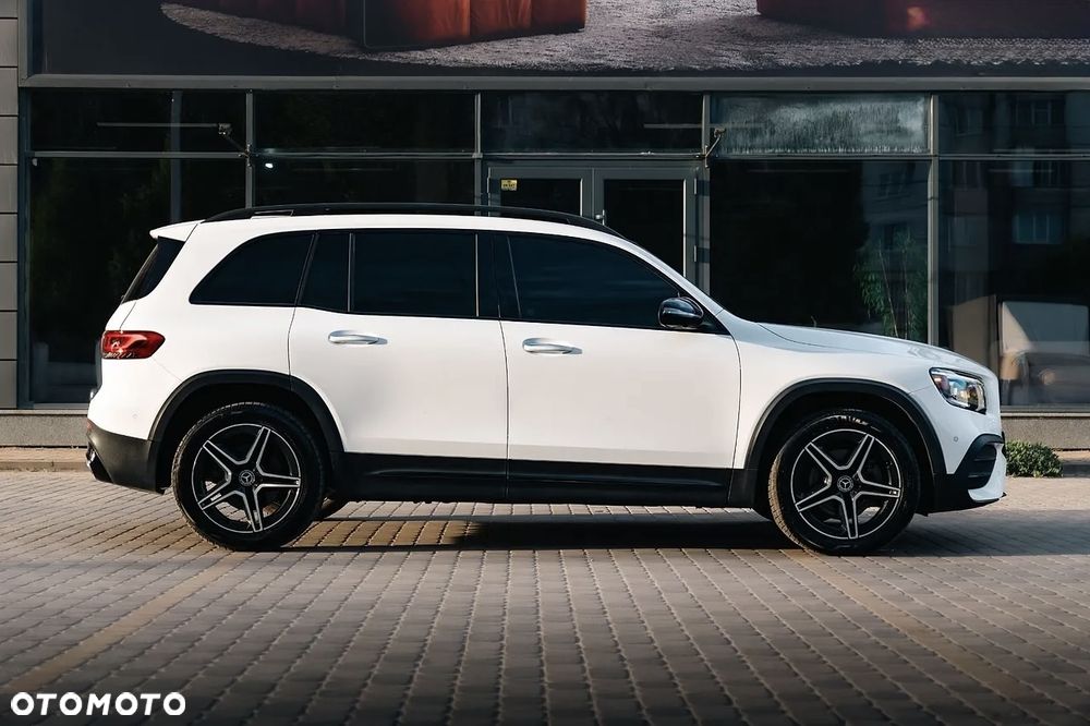 Mercedes-Benz GLB 250 4-Matic AMG Line 8G-DCT - 10