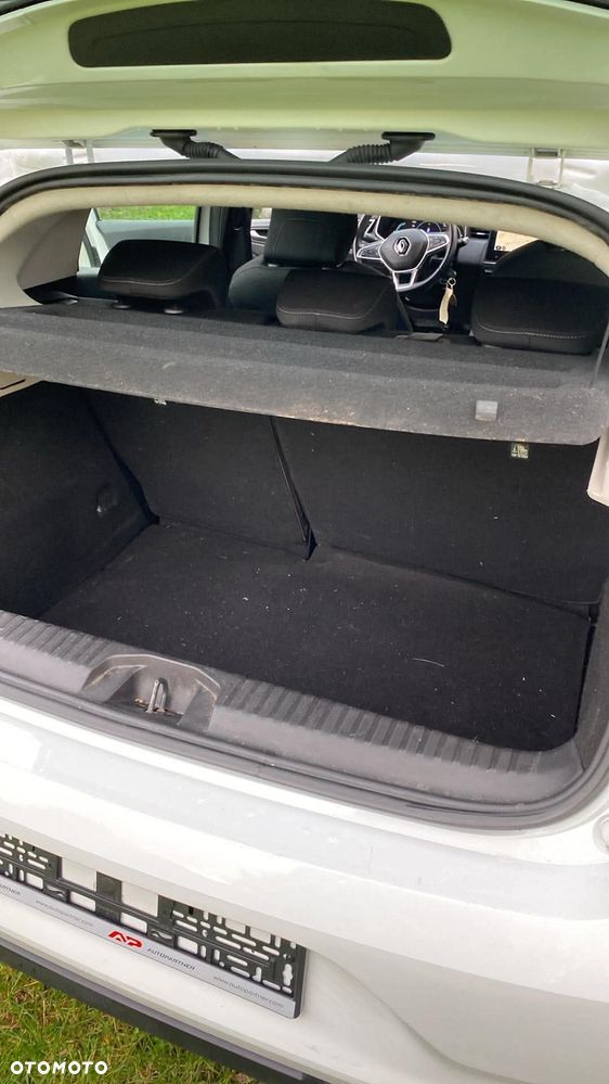 Renault Clio - 8
