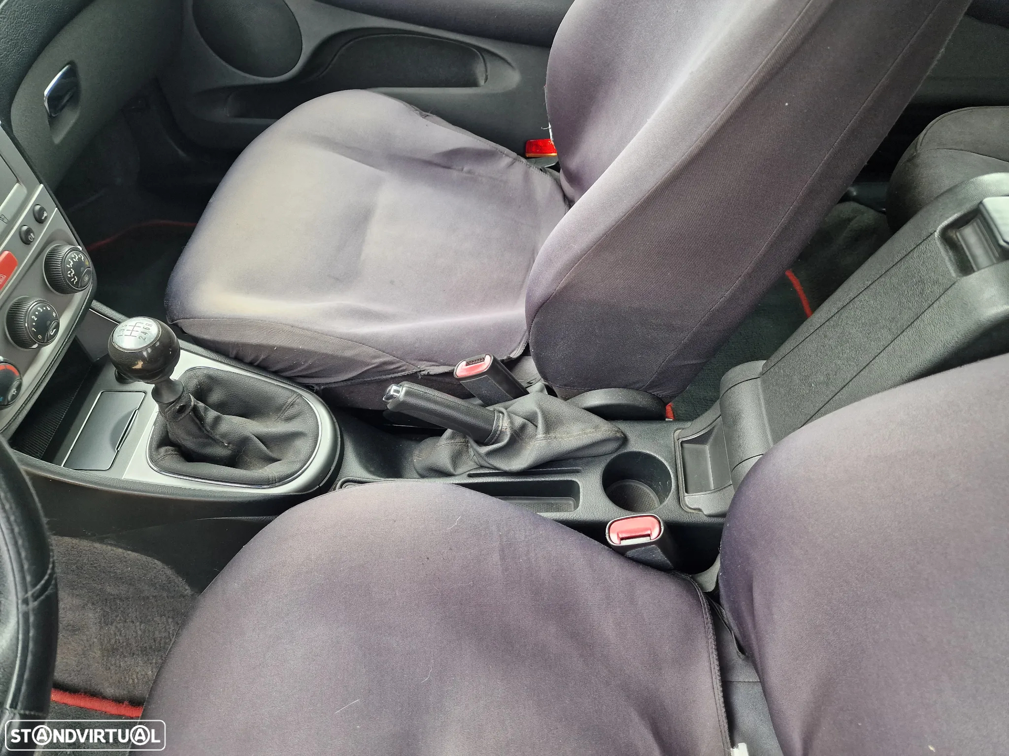 Alfa Romeo 147 1.9 JTD 16V Executive - 29