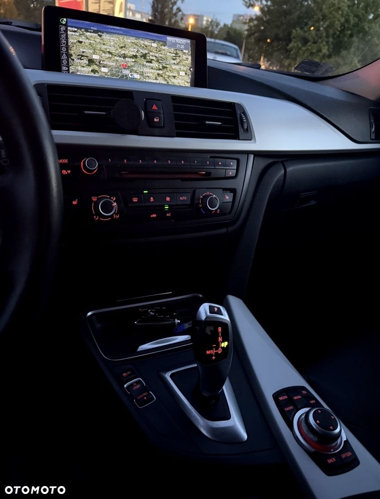 BMW Seria 3 320d Efficient Dynamic Edition - 8