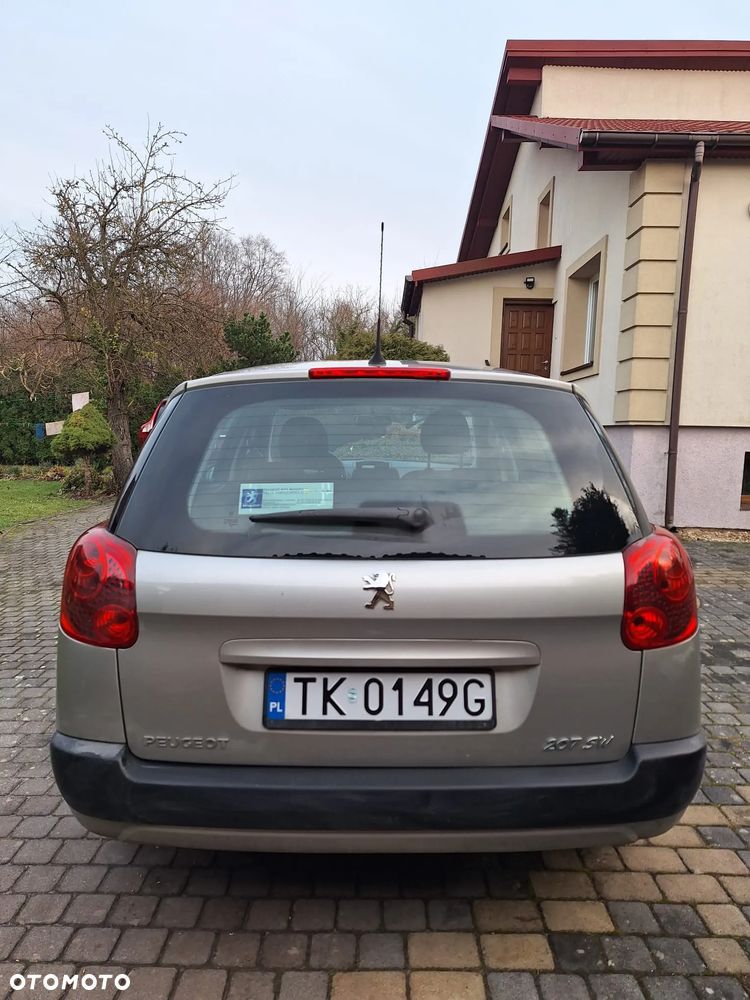 Peugeot 207 - 4