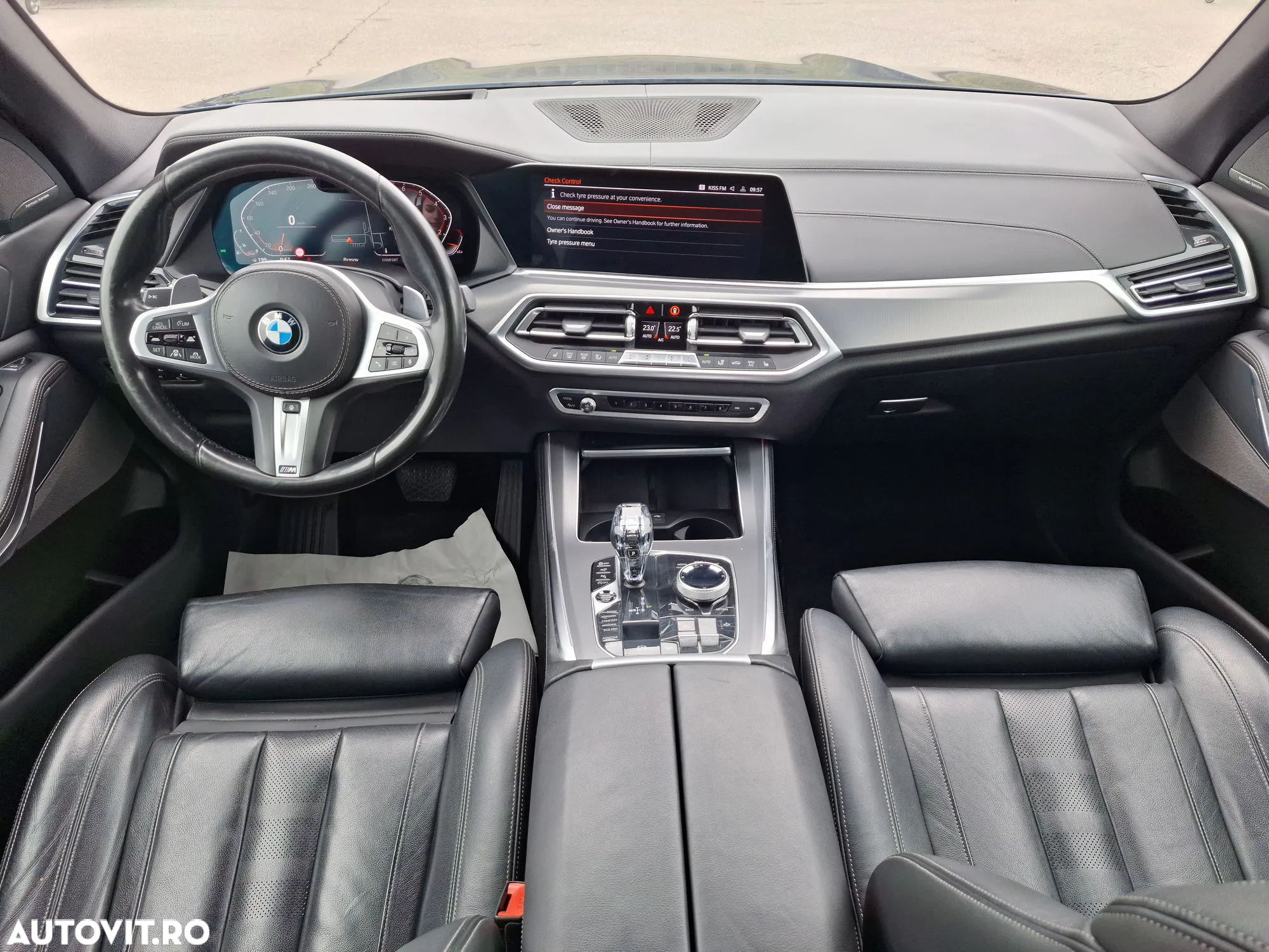 BMW X5 xDrive40i - 12