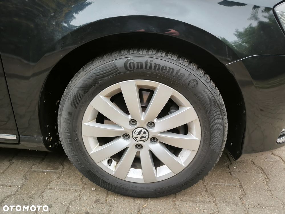 Volkswagen Passat - 8