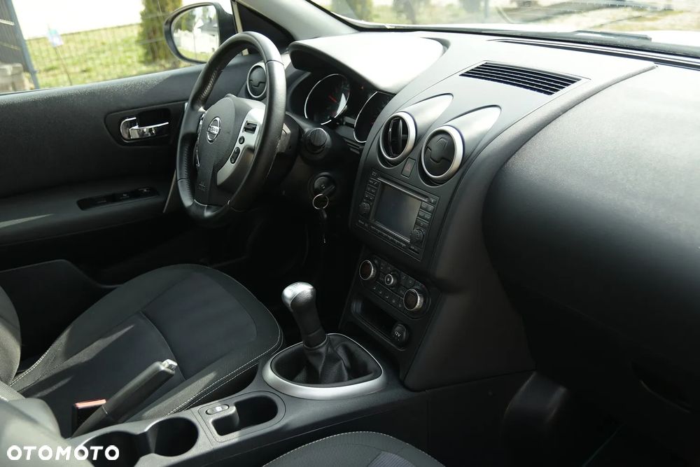 Nissan Qashqai 1.6 visia Start/Stop - 22