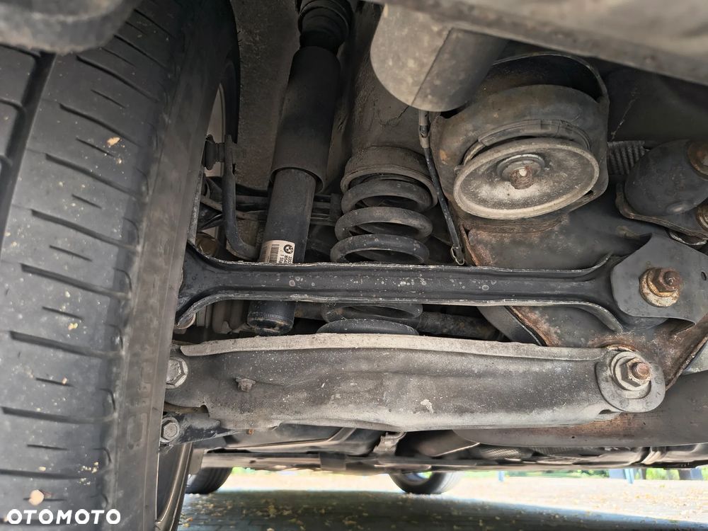 BMW Seria 3 - 26