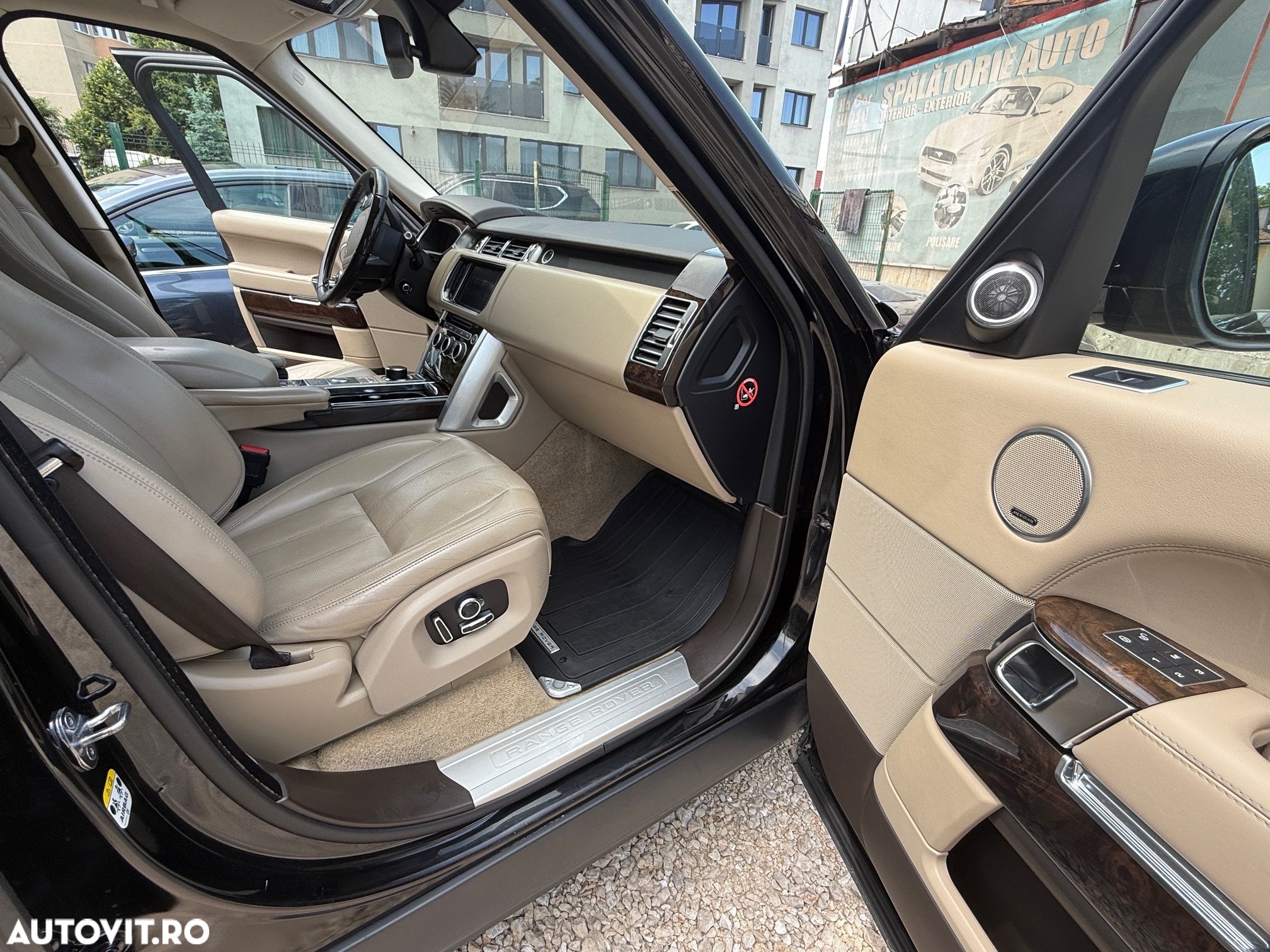 Land Rover Range Rover Vogue - 39