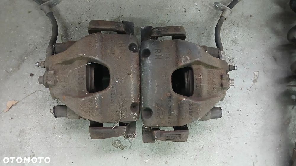 Prawy Mcpherson amor zwrotnica 1.5 ST ford fiesta MK8 - 3