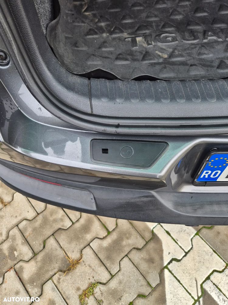 Volkswagen Tiguan - 13