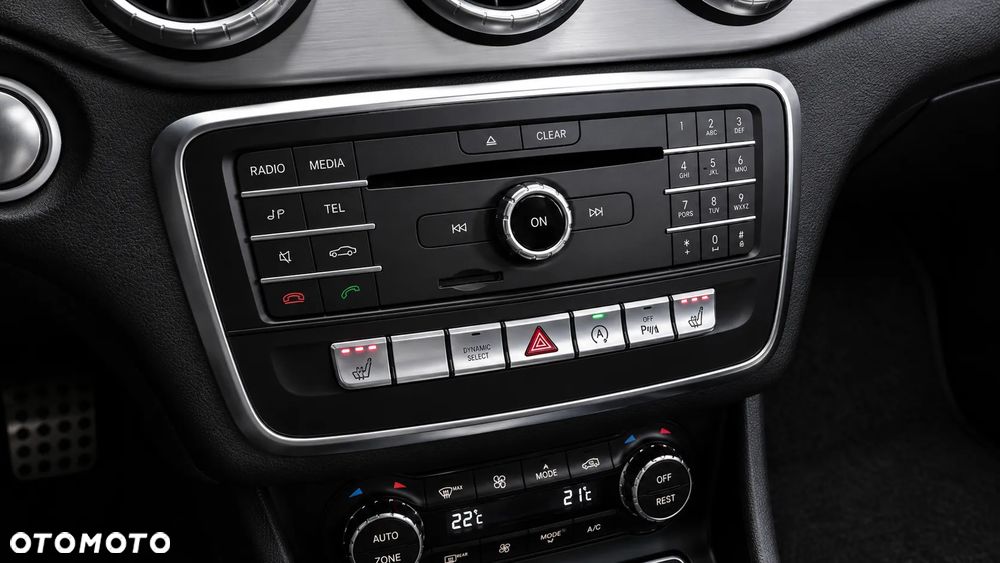 Mercedes-Benz CLA 250 4-Matic AMG Line - 22