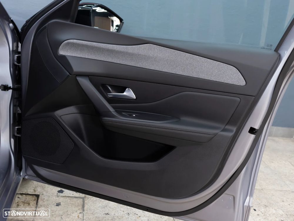 Peugeot 308 SW 1.2 PureTech Allure - 11