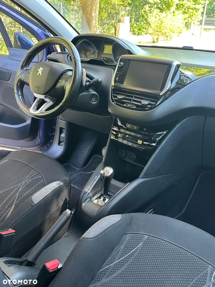 Peugeot 208 1.2 VTi Active ETG5 - 8
