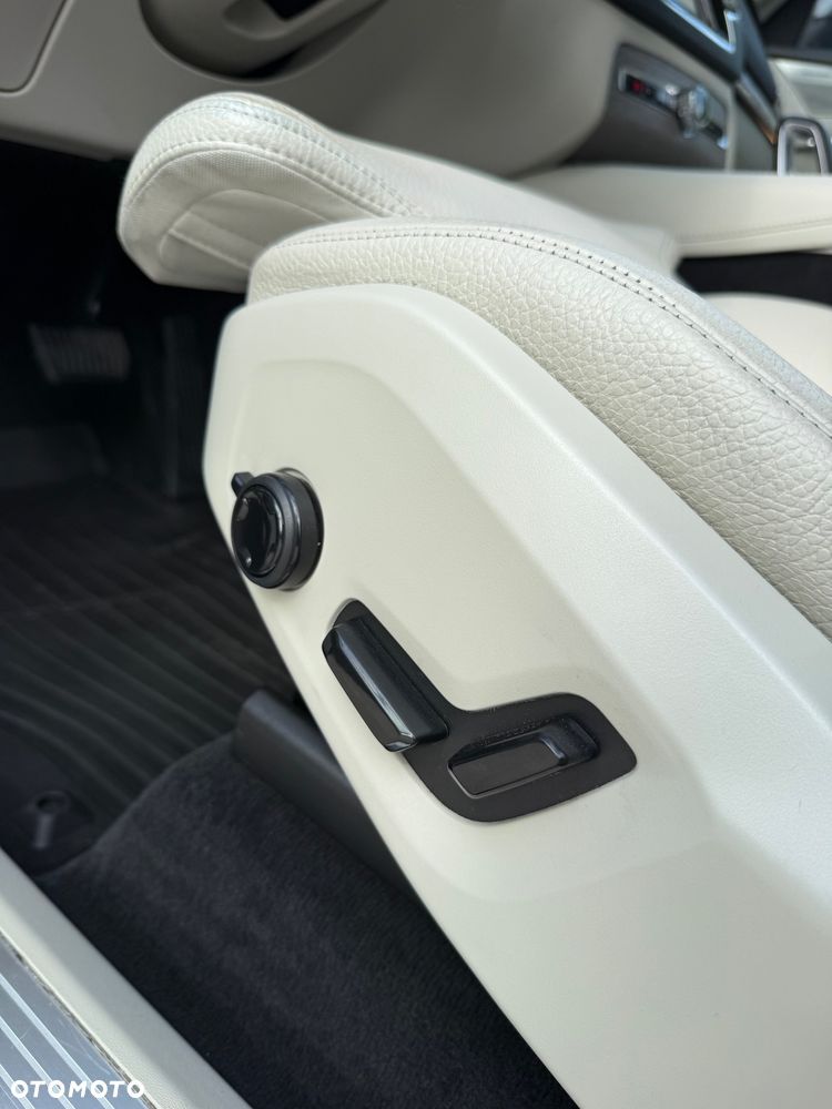 Volvo XC 90 - 16