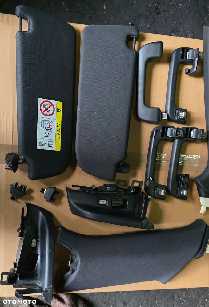 Podsufitka czarna słupki rączki lamki pod panoramę komplet Audi A6 C7 Kombi Lift S Line - 10
