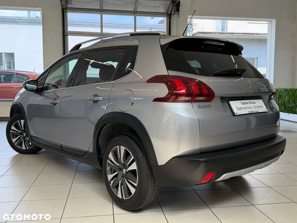 Peugeot 2008 1.2 Pure Tech GPF Allure S&S EAT6 - 5