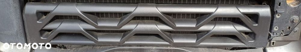 ATRAPA STOPIEŃ ŁAWKA GRILL KRATKA DOLNA RENAULT GAMA T RANGE - 1