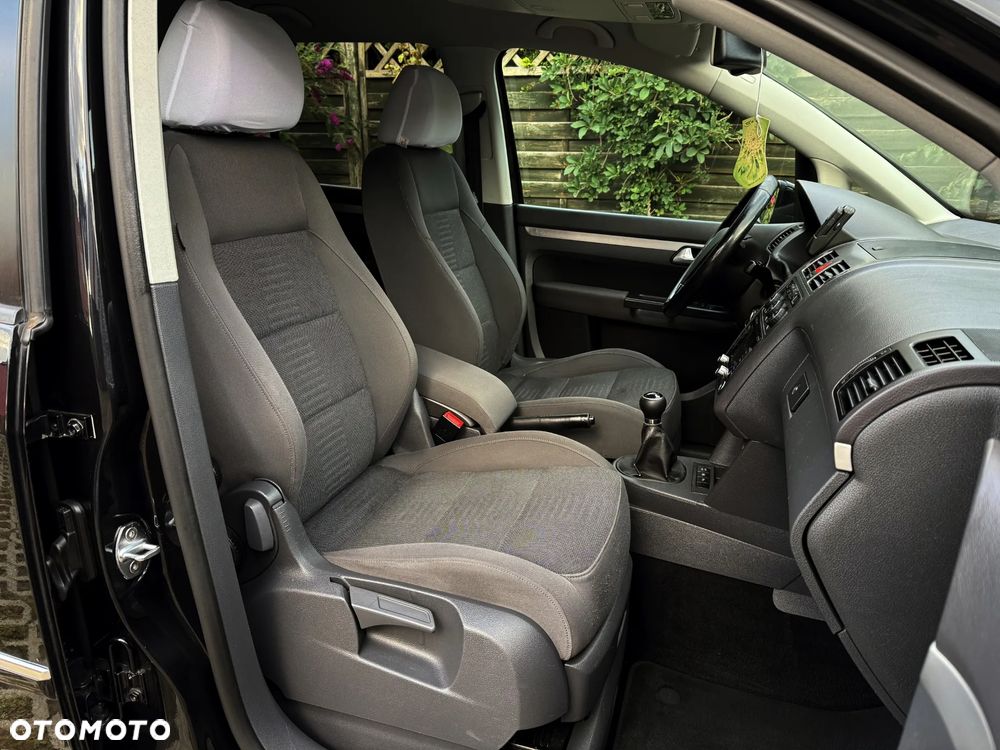 Volkswagen Touran 2.0 TDI DPF Highline Perfectline - 6
