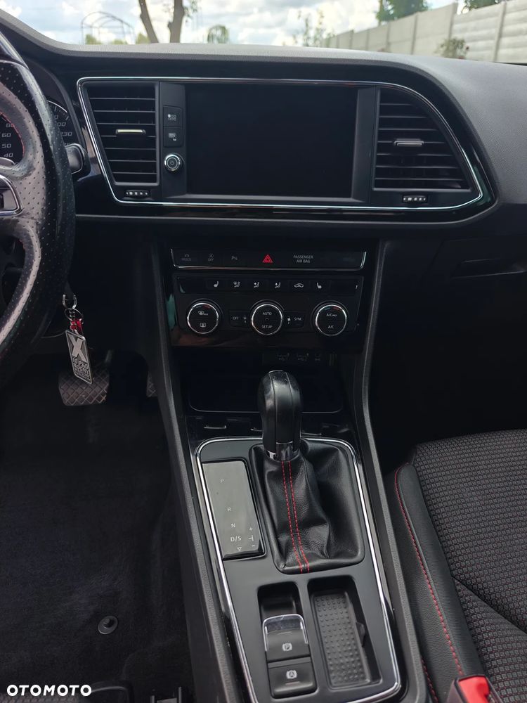 Seat Leon 1.8 TSI FR Black S&S DSG - 11