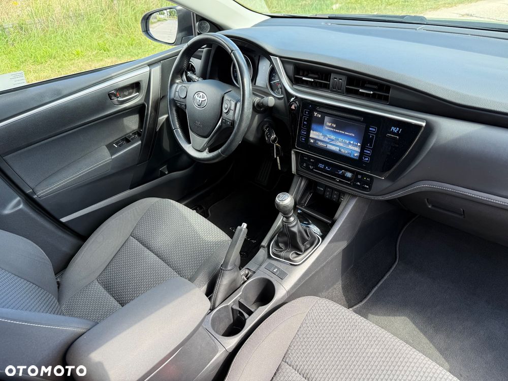 Toyota Corolla 1.6 Comfort - 7
