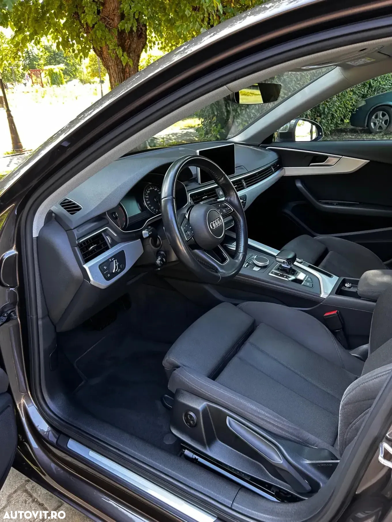 Audi A4 2.0 TDI S tronic Sport - 5