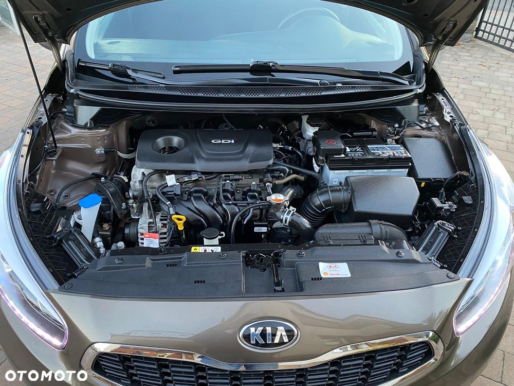 Kia Ceed 1.6 GDI Fifa World Cup Edition - 6