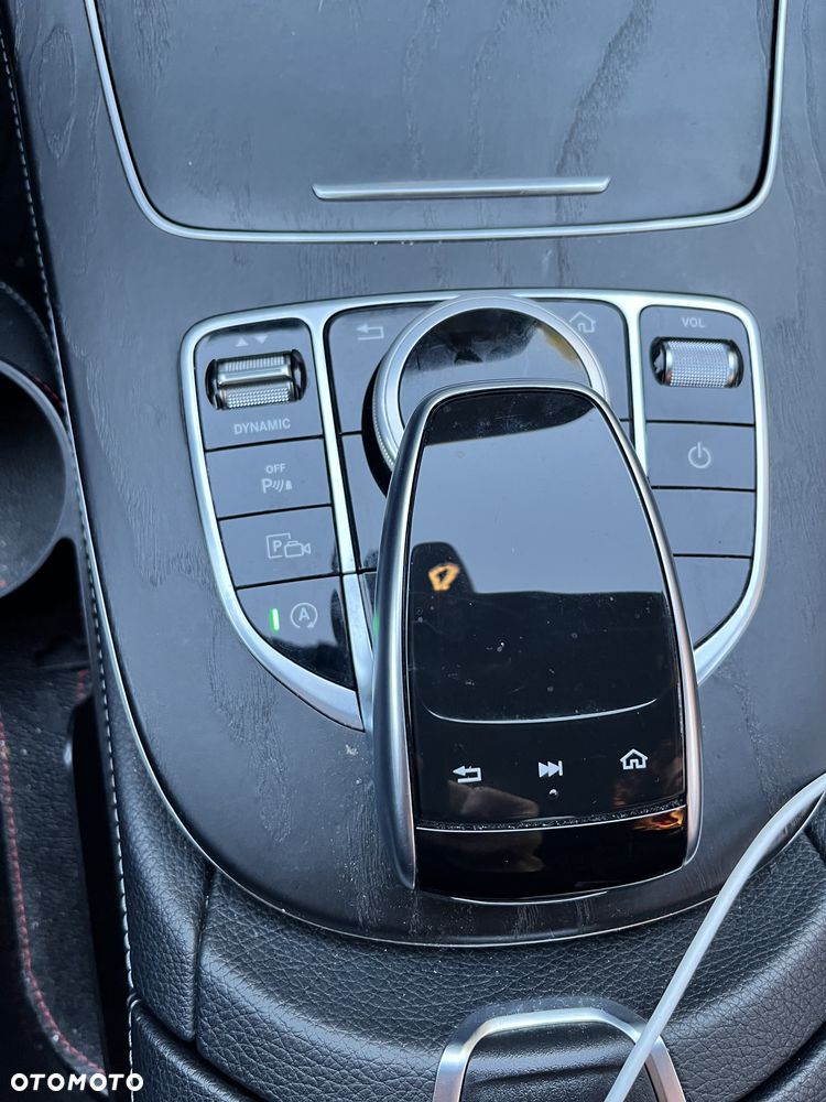 Mercedes-Benz Klasa E 220 d 4-Matic 9G-TRONIC - 16