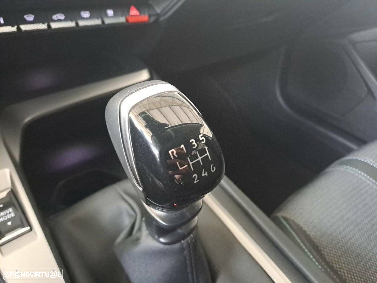 Peugeot 308 1.2 PureTech Allure - 19