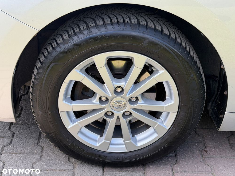 Toyota Verso 1.8 Multidrive Edition - 12