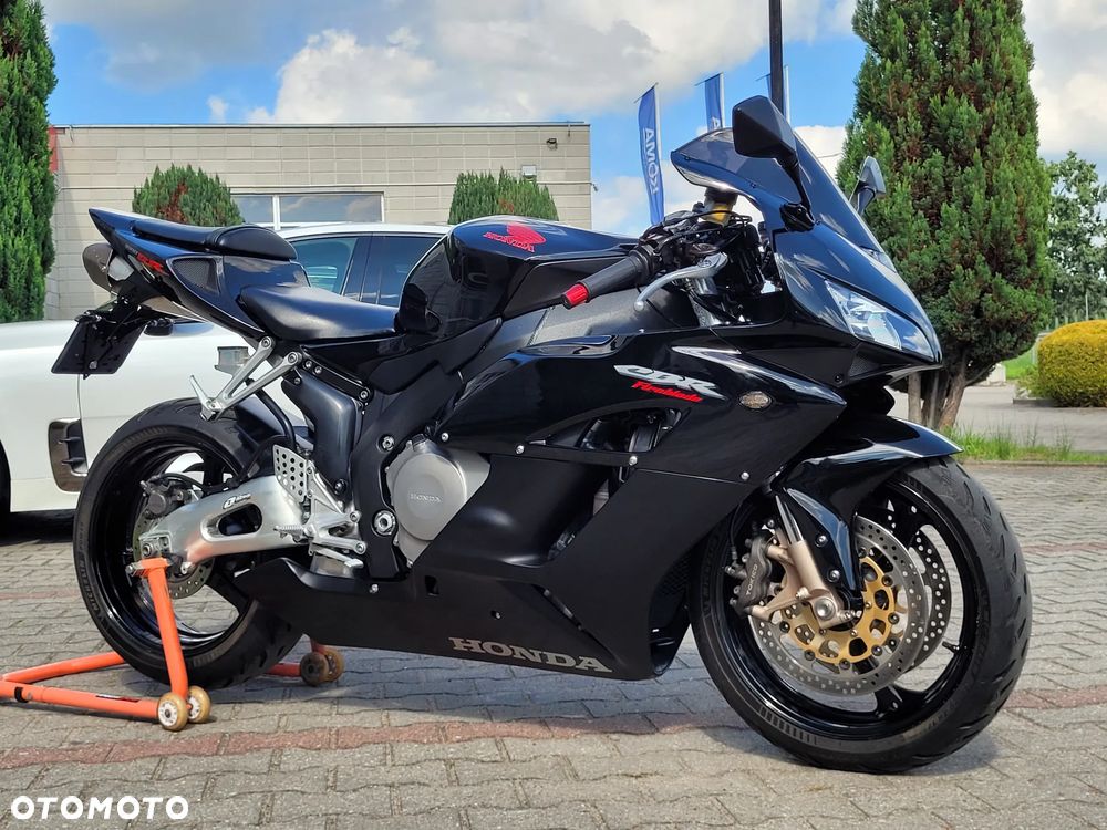 Honda CBR - 13