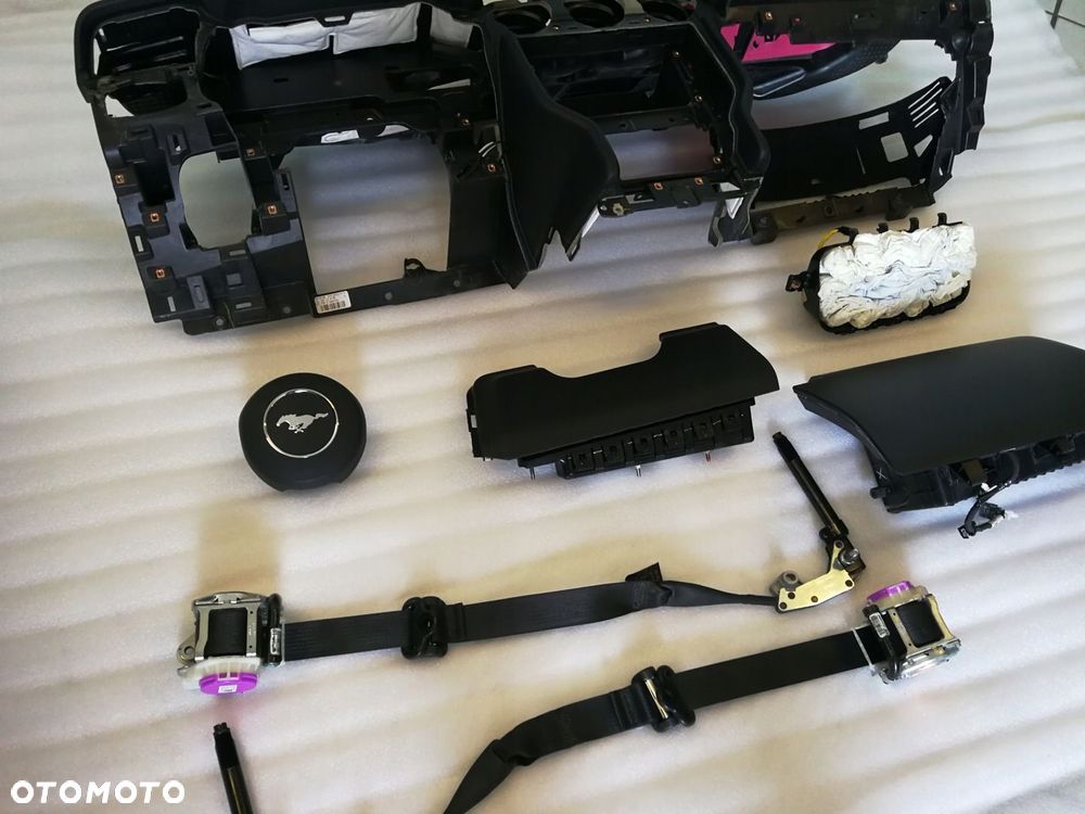 DESKA ROZDZIELCZA FORD MUSTANG PODUSZKI AIRBAG - 2